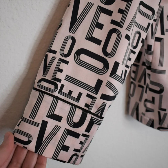 Victorias Secret Love Pajama Shirt Sz M Pink Satin Button Down Sleep Lounge PJs - Picture 6 of 15